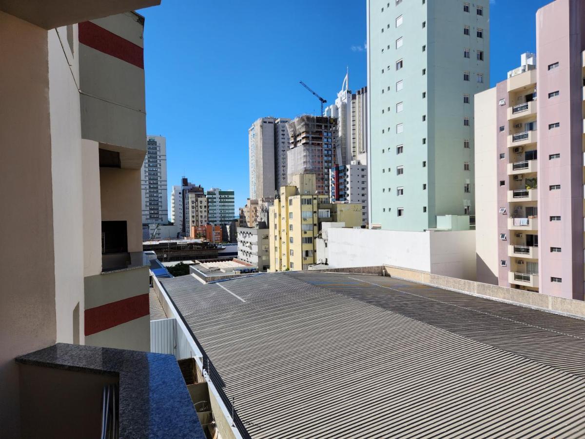 2 Quartos A 200Mts Praia Central, Garagem, Churrasqueira, Wi-Fi 90 Mbps, Pet Friendly บัลเนอาริโอ กังโบริว ภายนอก รูปภาพ