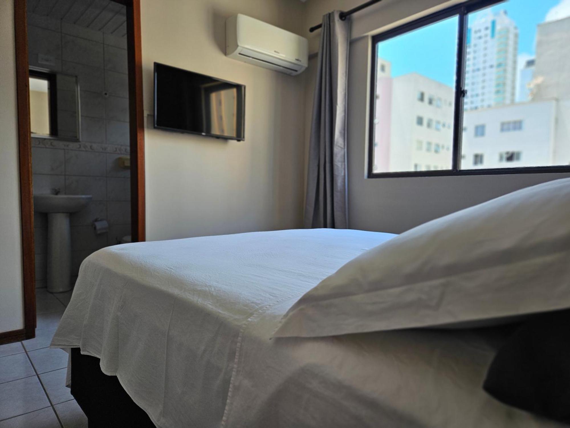 2 Quartos A 200Mts Praia Central, Garagem, Churrasqueira, Wi-Fi 90 Mbps, Pet Friendly บัลเนอาริโอ กังโบริว ภายนอก รูปภาพ