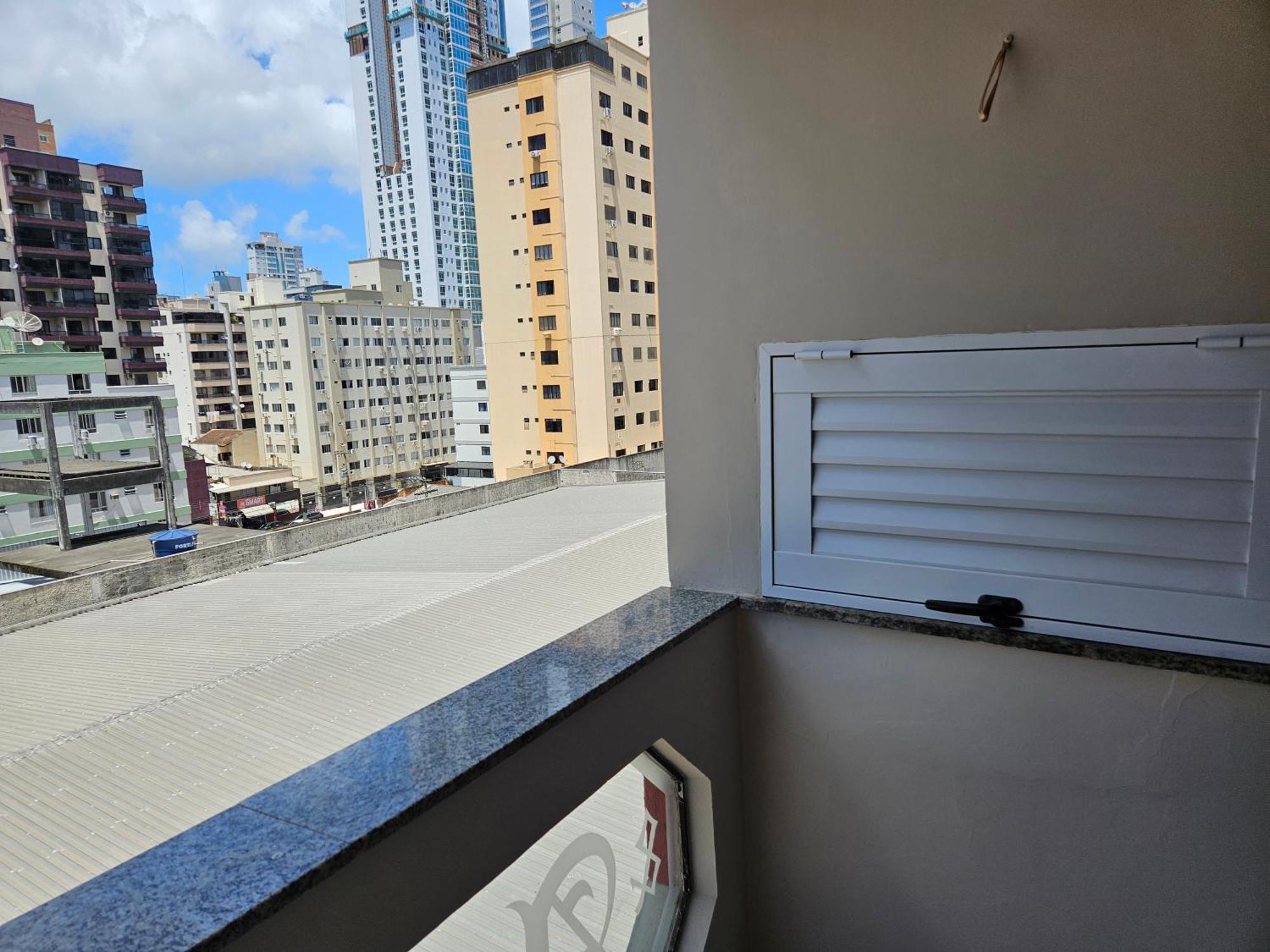 2 Quartos A 200Mts Praia Central, Garagem, Churrasqueira, Wi-Fi 90 Mbps, Pet Friendly บัลเนอาริโอ กังโบริว ภายนอก รูปภาพ
